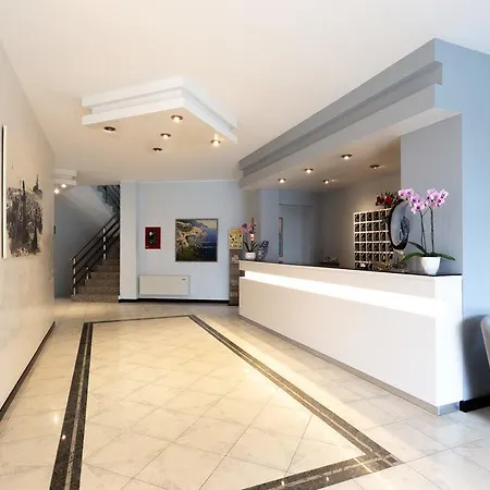 Abruzzo 3* ピネート